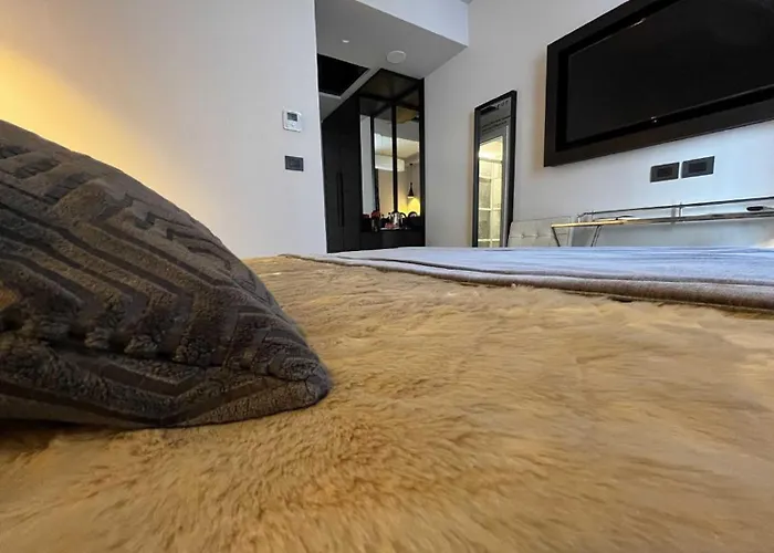 Flaneur Corso بيت ضيافة