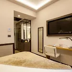 Flâneur - Rooms&suites By Visconti 4* Rome
